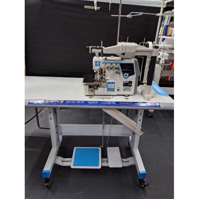 Máquina Overlok Ponto Cadeia C/ Aparelho Zeromax - Modelo EC7-4D Jakesew (220V)