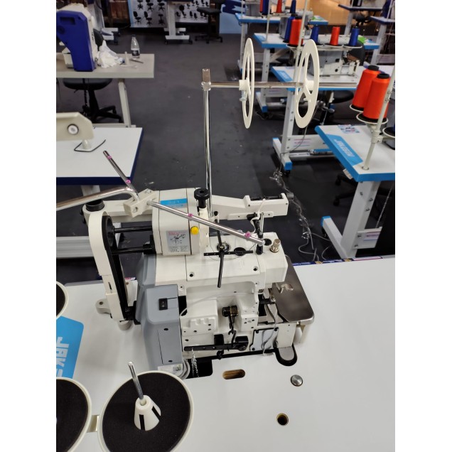 Máquina Overlok Ponto Cadeia C/ Aparelho Zeromax - Modelo EC7-4D Jakesew (220V)